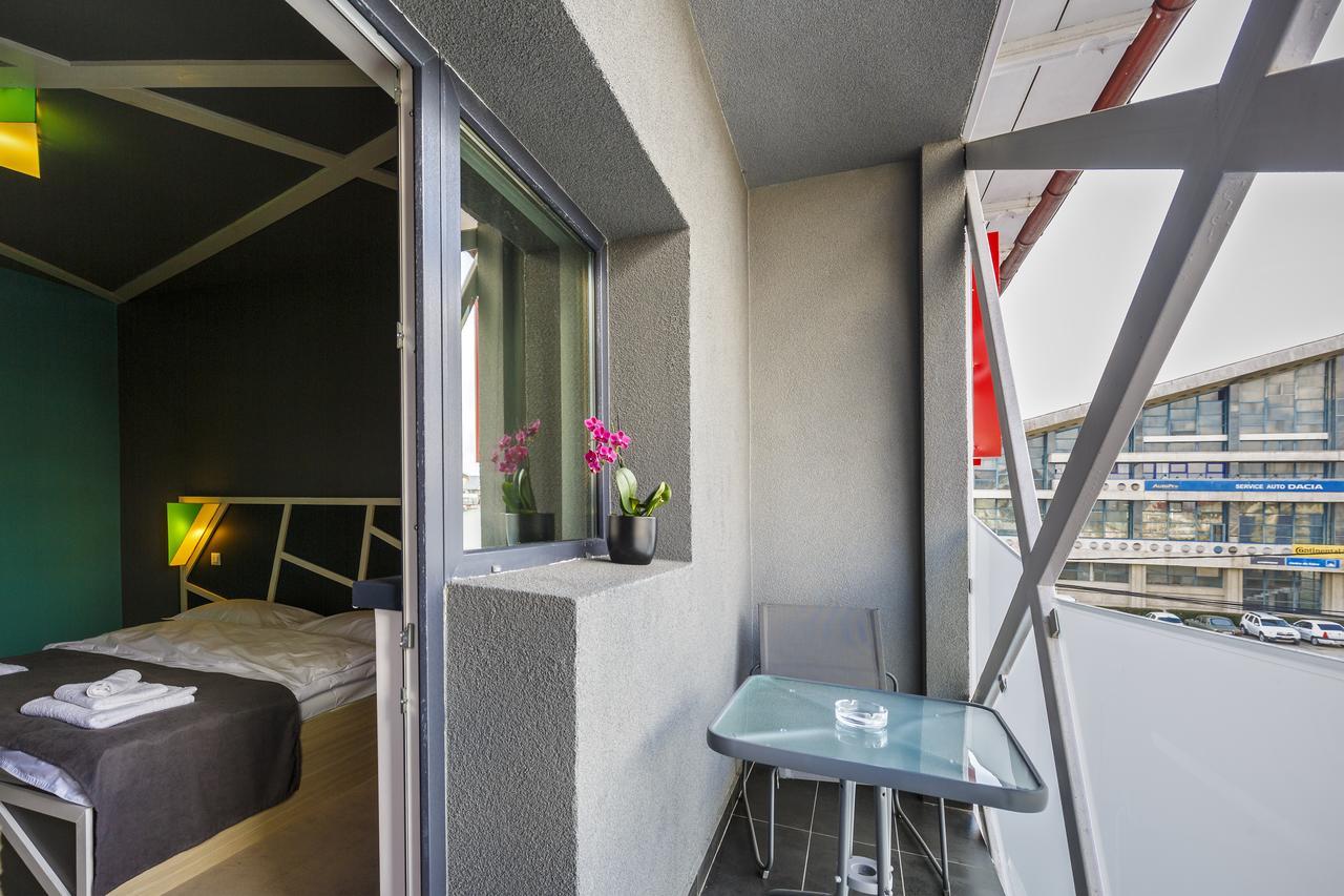 Net Hotel Piteşti Exteriör bild