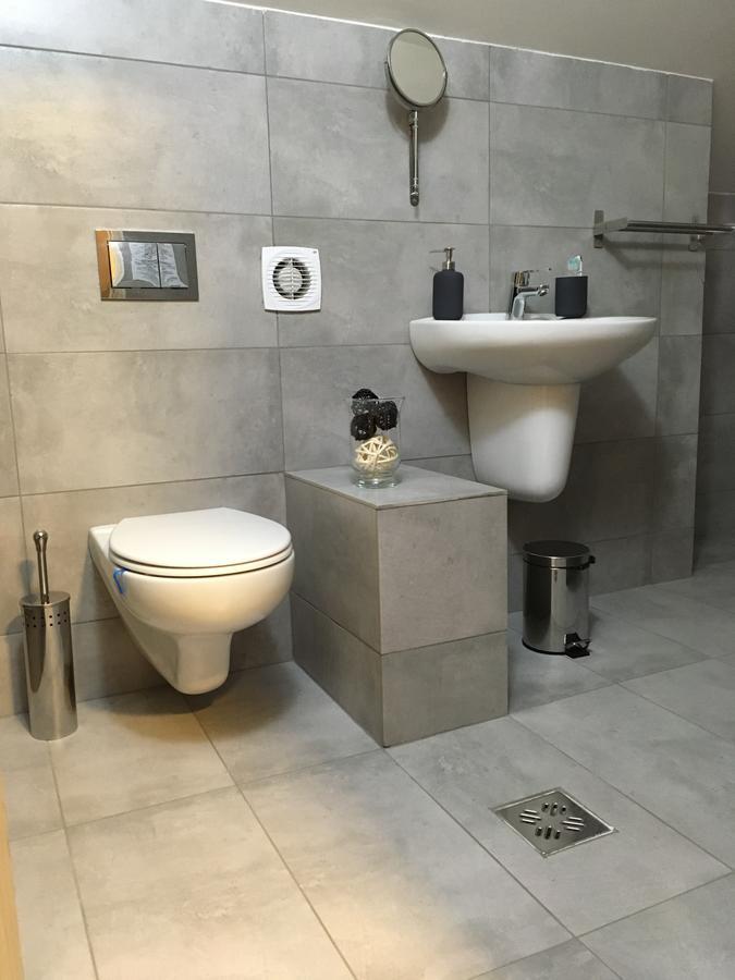 Net Hotel Piteşti Exteriör bild